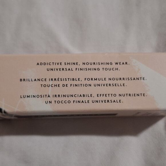 Fenty Beauty by Rihanna Gloss Bomb Lip Luminizer Fenty Glow 0.3 oz NIB - Picture 6 of 10